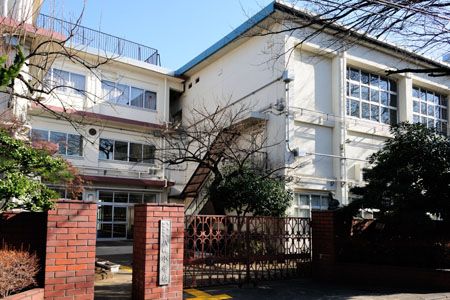 世田谷区立世田谷小学校の画像