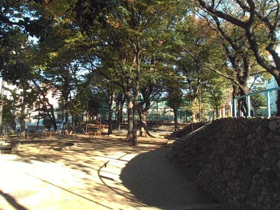 文京区立神明公園の画像