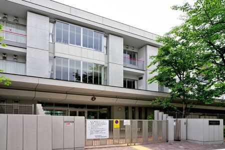 世田谷区立駒沢中学校の画像