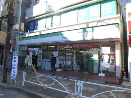 ファミリーマート四街道駅前店の画像