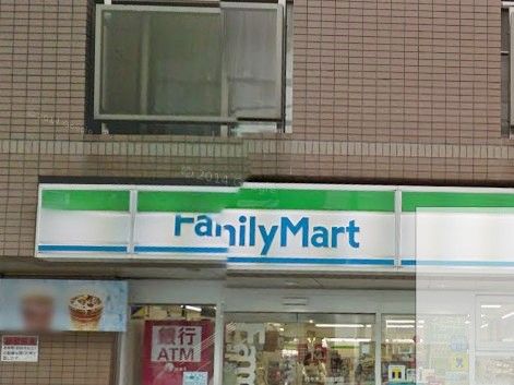 ファミリーマート 代々木上原駅前店の画像