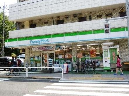 ファミリーマート 桜丘三丁目店の画像