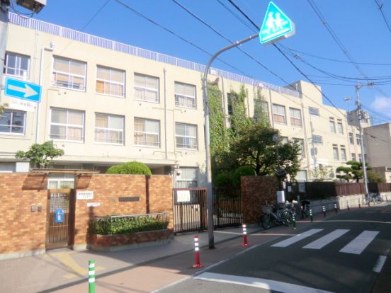 大阪市立西淡路小学校の画像