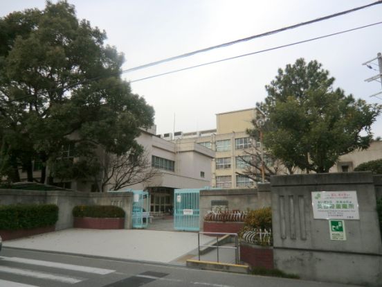大阪市立宮原中学校の画像