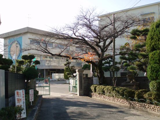 豊中市立 桜井谷小学校の画像