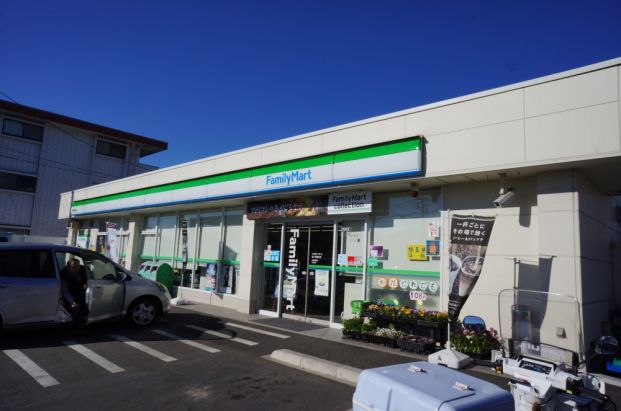 ファミリーマート鶴ヶ島脚折店の画像