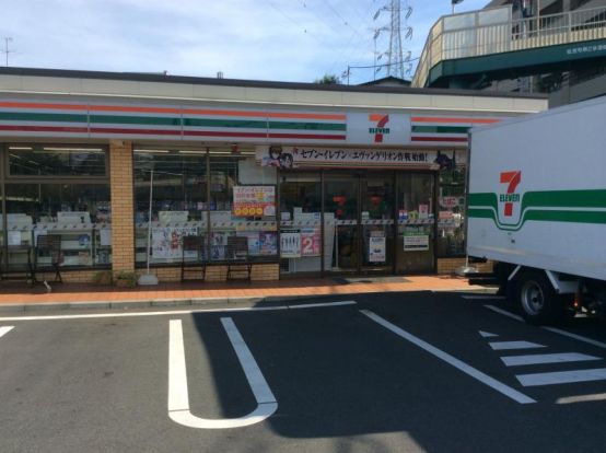 セブンイレブン横浜松見町3丁目店の画像