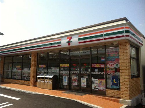  セブンイレブン鶴見仲通店の画像