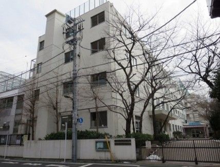 文京区立 根津小学校の画像