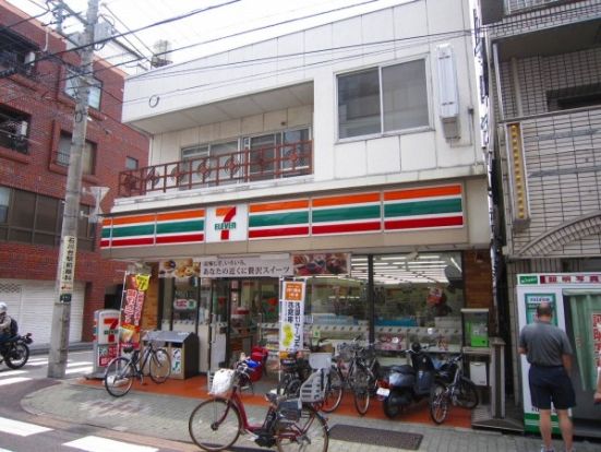 セブンイレブン大田区石川台店の画像