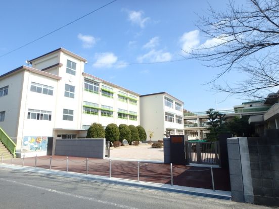 倉敷市立 万寿小学校の画像
