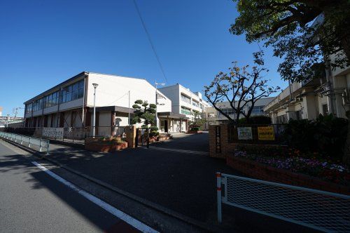 横浜市立藤塚小学校の画像