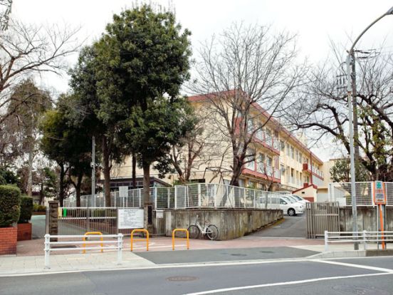横浜市立鶴ケ峯小学校の画像