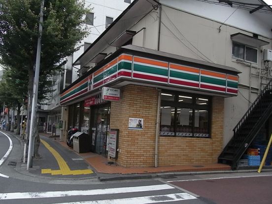 セブンイレブン二俣川店の画像