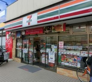 セブンイレブン横浜鶴ヶ峰本町１丁目店の画像