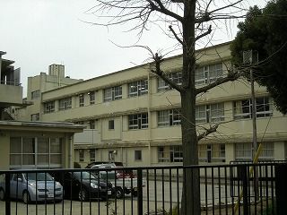 久米田中学校の画像