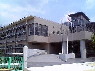 府中町立図書館の画像