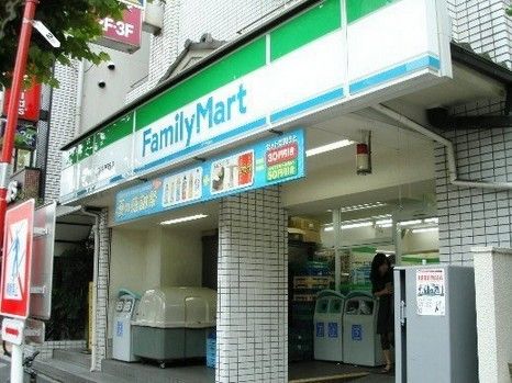 ファミリーマート 世田谷淡島通り店の画像