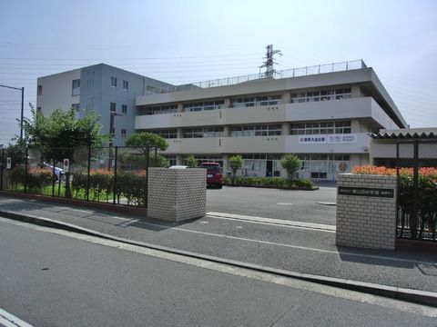 吹田市立 北山田小学校の画像