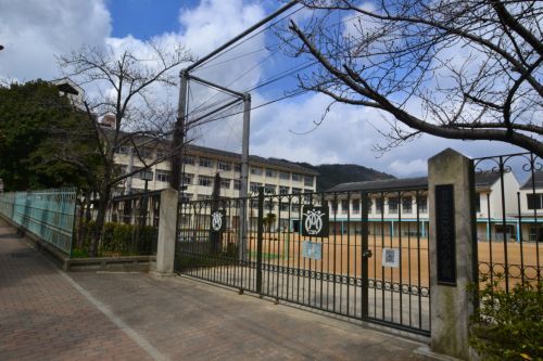 神戸市立 こうべ小学校の画像