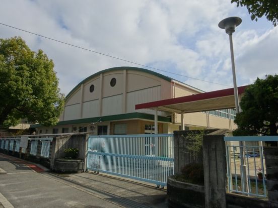 茨木市立東奈良小学校の画像
