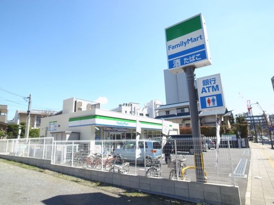 ファミリーマート　千葉北口店の画像