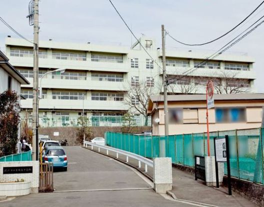 横浜市立東鴨居中学校の画像