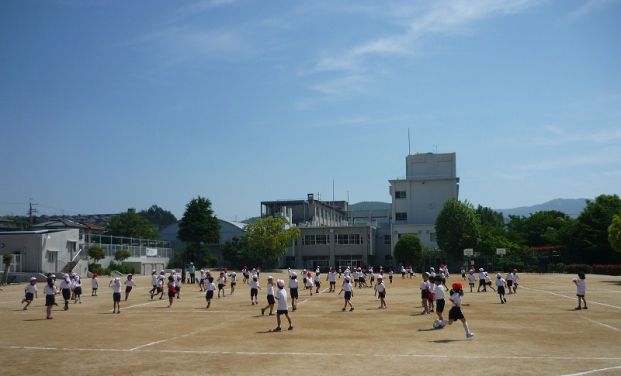 川西市立 多田小学校の画像