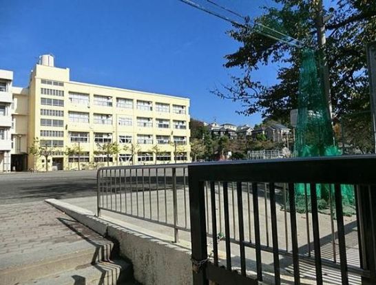 横浜市立 駒林小学校の画像