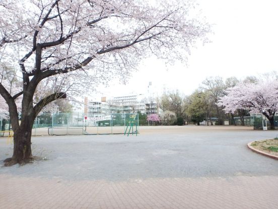 武蔵台少年野球場の画像