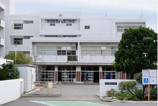 横浜市立栗田谷中学校の画像