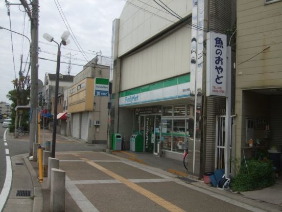 ファミリーマート阪神大物駅店の画像