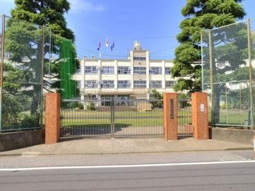 梅島第一小学校の画像