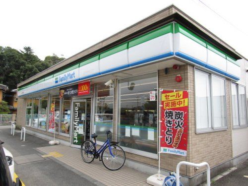 ファミリーマート 木津川相楽店の画像