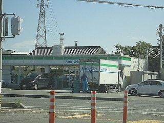 ファミリーマート四日市東阿倉川店の画像