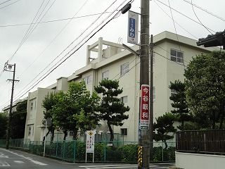 四日市市立 羽津小学校の画像