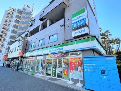 ファミリーマート 豊島園駅前店の画像