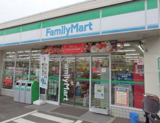 ファミリーマート 六ッ川二丁目店の画像