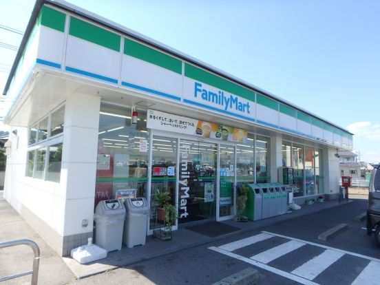 ファミリーマート 倉敷二子店の画像