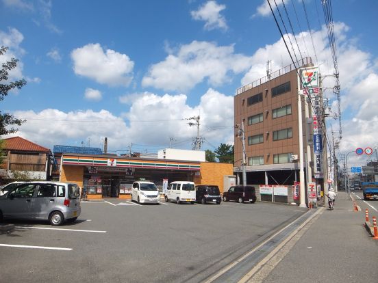 セブンイレブン　八尾弓削町店の画像