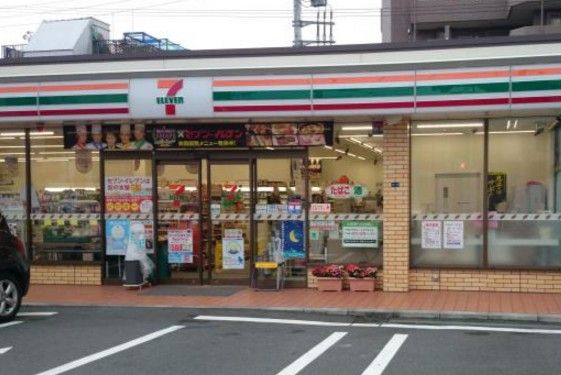 セブンイレブン 横浜関店の画像