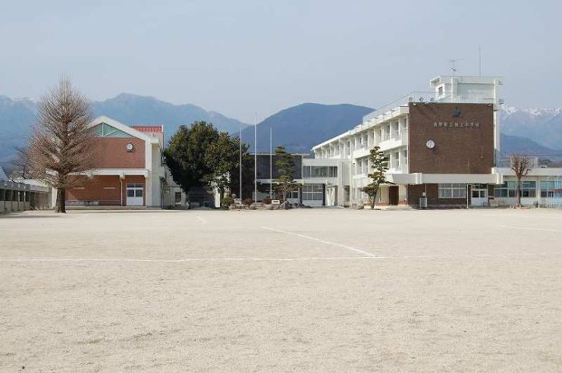 菰野町立 朝上小学校の画像