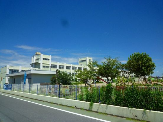 鈴鹿市立 長太小学校の画像