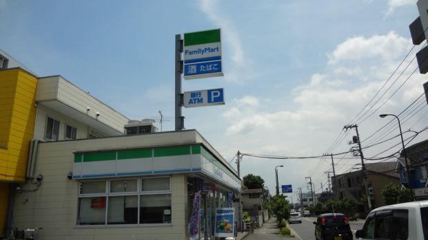 ファミリーマート中野上町五丁目店の画像