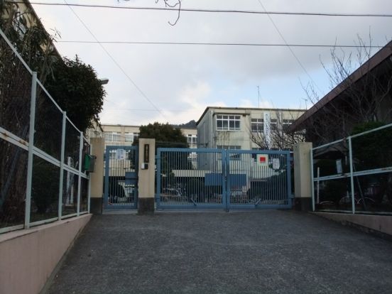 大塚小学校の画像