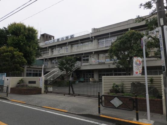 調布市立石原小学校の画像