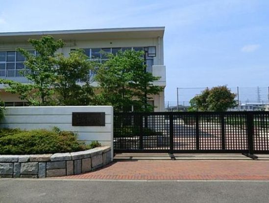 横浜市立 石川小学校の画像