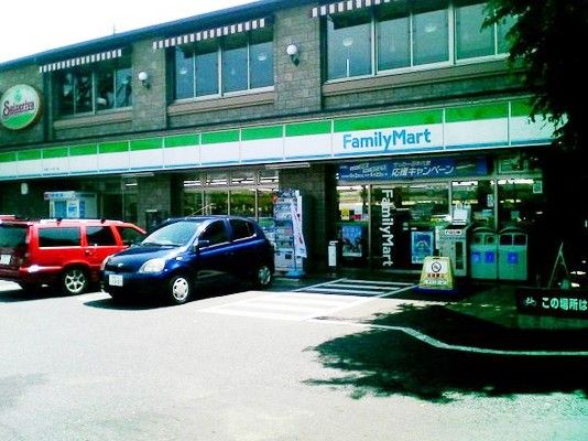 ファミリーマート 大泉インター店の画像