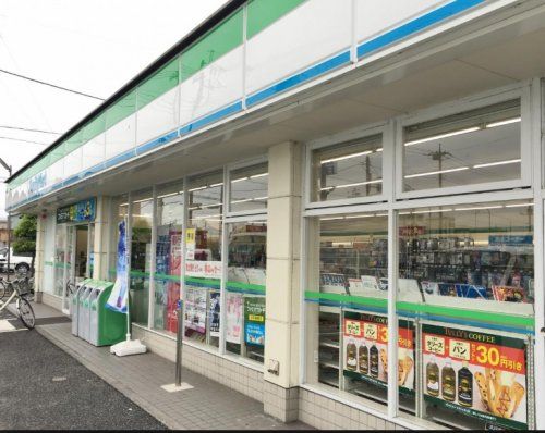 ファミリーマート戸田笹目五丁目店の画像