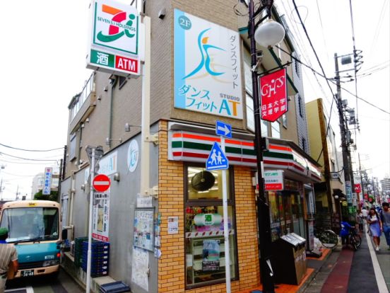 セブンイレブン世田谷区下高井戸店の画像